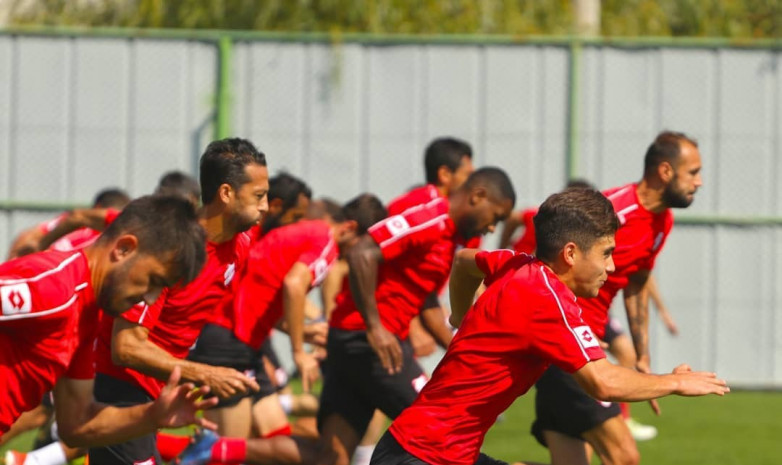 Игроки «Болуспора» прошли тест на коронавирус