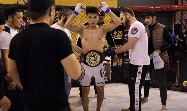 Нургазы Акылбек уулу выиграл чемпионский пояс «Колизей ММА»