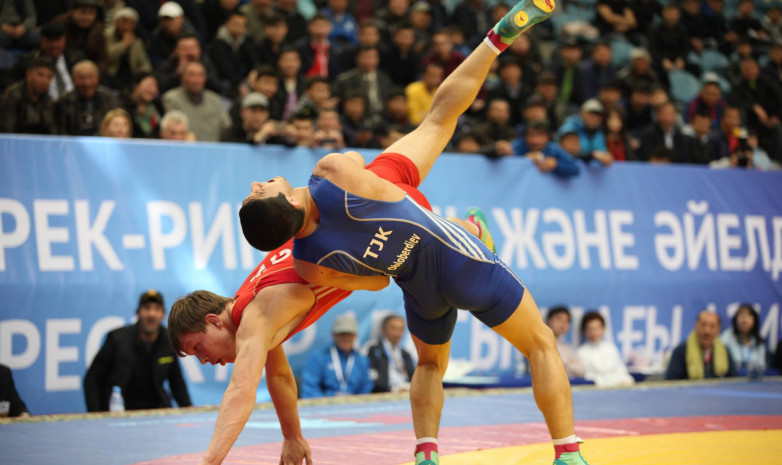 Чемпионат Кыргызстана: Урмат Аматов вышел в финал в весе до 63 кг