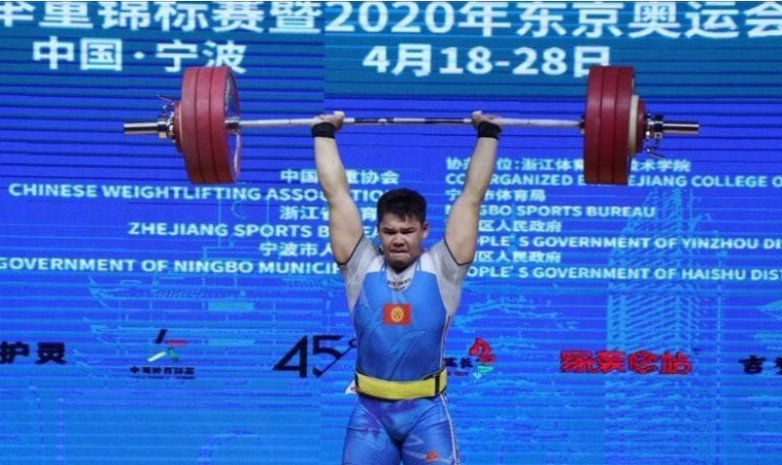 Тяжелоатлеты Эмиль Молдодосов и Бекдоолот Расулбеков выступят на чемпионате Азии