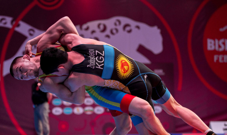 Молодежная сборная по вольной борьбе готовится к чемпионату мира