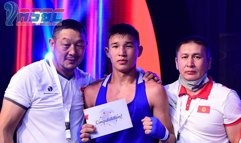 Алмаз Орозбеков завоевал серебро юношеского чемпионата Азии