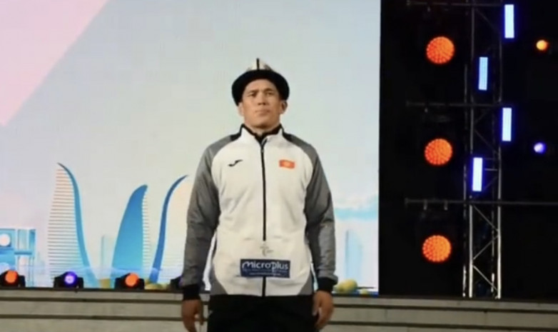 Игры стран СНГ: Нурманбет Раймалы уулу завоевал золотую медаль по борьбе на поясах 