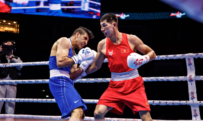 ЧМ: Акылбек Эсенбек уулу и Жакшылык Талайбеков вышли в 1/8 финала