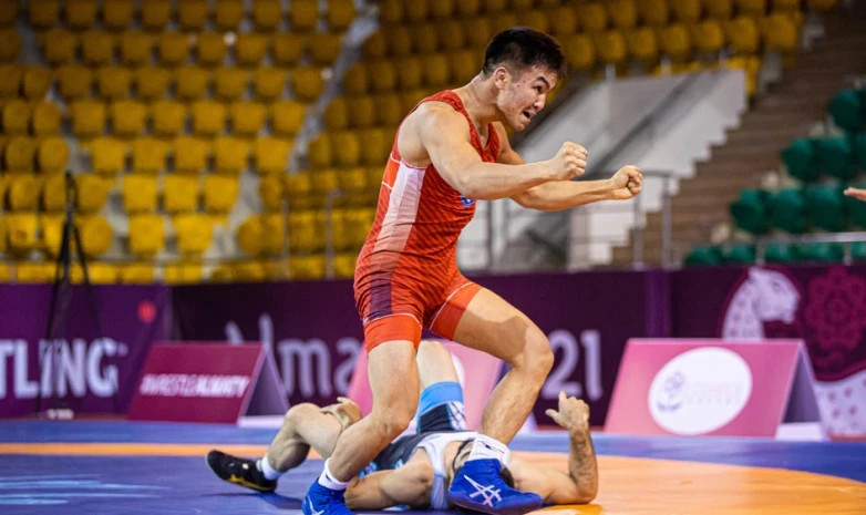 Эрназар Акматалиев вышел в финал чемпионата мира
