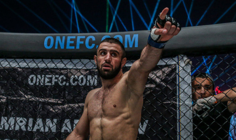 One FC: Файткард турнира с участием Кямрана Аббасова