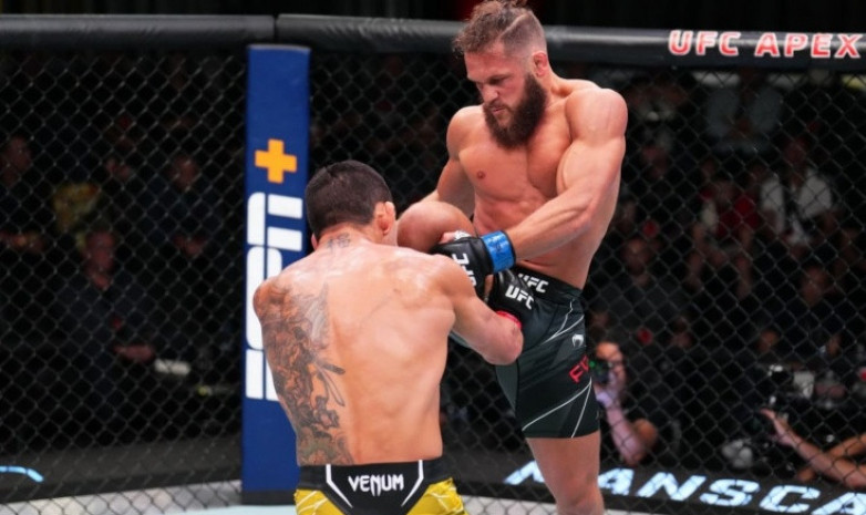 Рафаэль Физиев поднялся на 7 место в дивизионе легковесов в рейтинге UFC