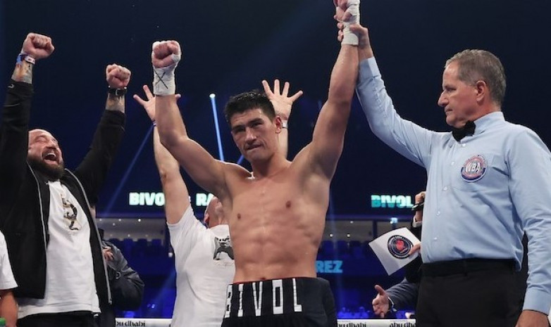 Дмитрий Бивол признан боксёром года по версии ESPN