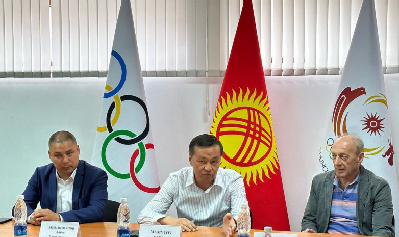 НОК проводит тренерский семинар для федерации гребли