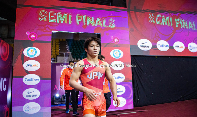 24-летний чемпион Японии. С кем Жоламан Шаршенбеков будет бороться в финале Азиатских игр?