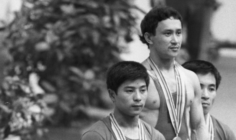 Отметили 70-летний юбилей Олимпийского чемпиона Каныбека Осмоналиева