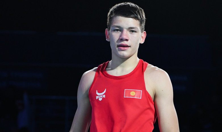 Арваз Ахмади завоевал серебро юношеского чемпионата Азии