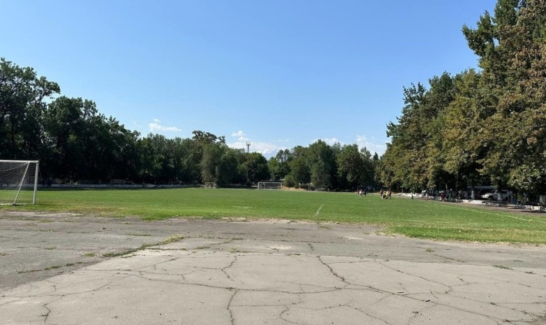 Центр «Эмгек резерви» передали в муниципальную собственность мэрии Бишкека