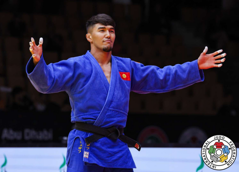 Сколько получит Эрлан Шеров за бронзу на чемпионате мира
