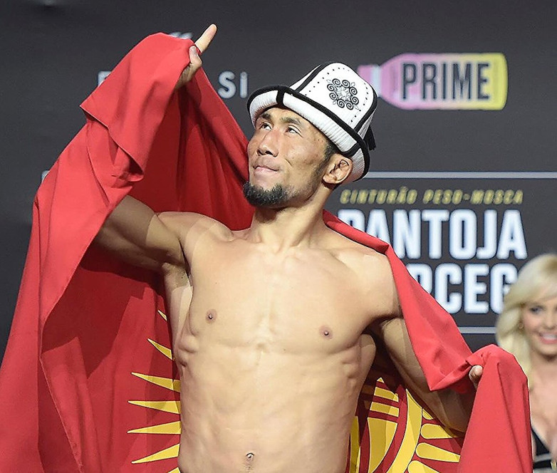 Мыктыбек Оролбай уулу проведёт бой на турнире UFC в Баку