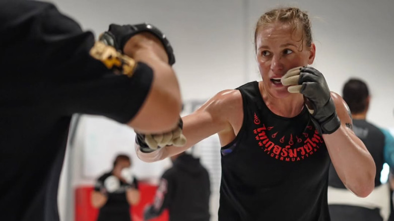 Валентина Шевченко продолжает подготовку к защите титула в UFC. ФОТО