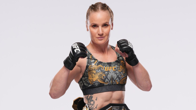 Участники турнира UFC 315 провели фотосессию