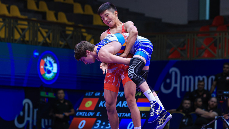 Три кыргызстанца вышли в финал юношеского чемпионата Азии по греко-римской борьбе