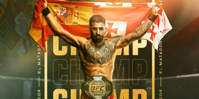 Топурия нокаутировал Оливейру и стал новым чемпионом UFC в легком весе
