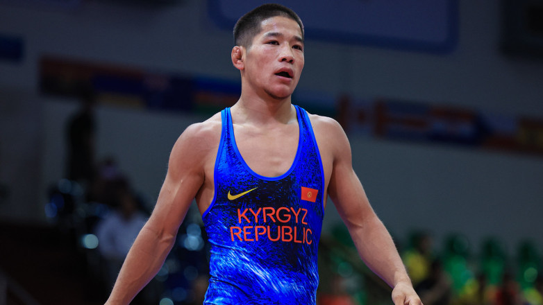 ЧА по борьбе U20 в Бишкеке: кыргызстанцы завоевали две медали в четвертый день