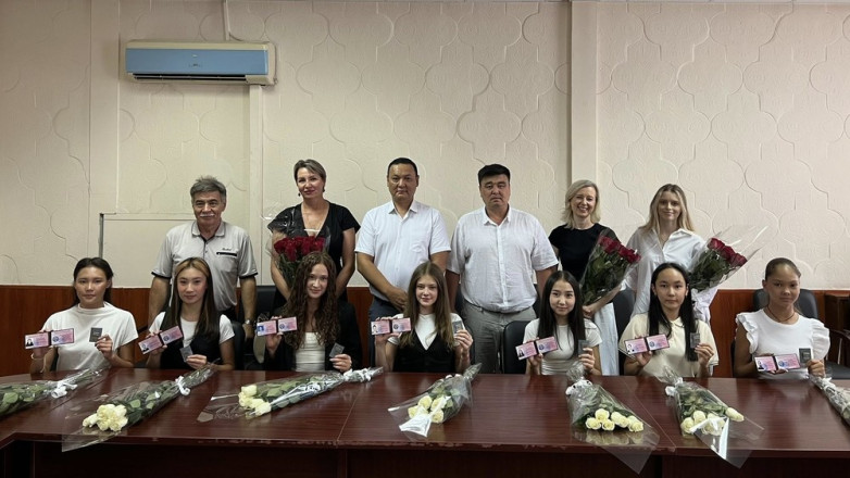 Семь гимнасток получили звание «Мастер спорта международного класса». Список