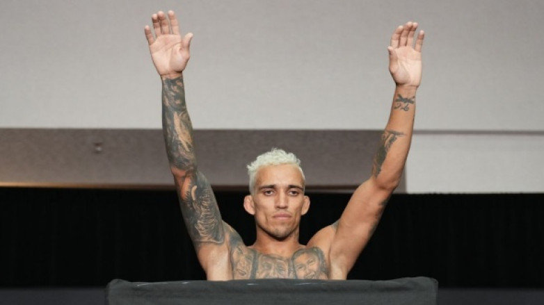 UFC: Оливейра высказался о Физиеве, с которым подерётся на турнире в Рио