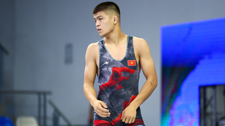 Адилет Акылбеков вышел в финал чемпионата мира по борьбе U20