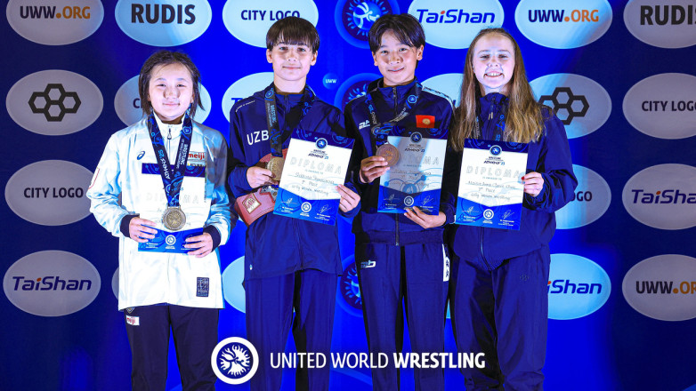 Асема Асангариева завоевала бронзу чемпионата мира по борьбе U17