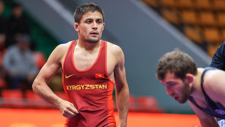 Мощный иранец подарил кыргызстанцу шанс на бронзу чемпионата мира в Хорватии