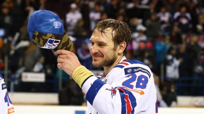 Олимпийский чемпион и чемпион мира по хоккею проведет мастер-классы для спортсменов из Кыргызстана