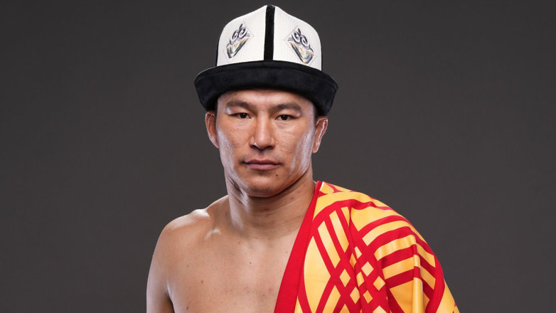 Кыргызстанец не будет драться на турнире UFC в Катаре