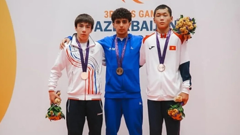 У Кыргызстана две медали по вольной борьбе на Играх СНГ