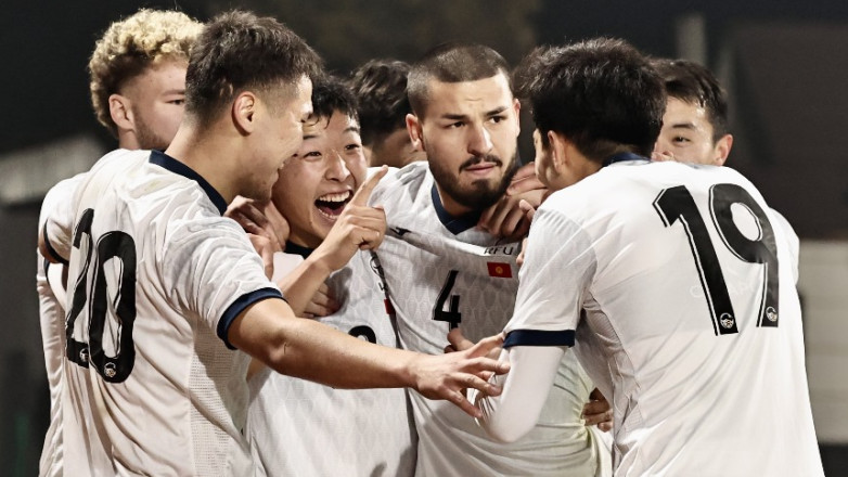 Кыргызстан одержал волевую победу над Бахрейном