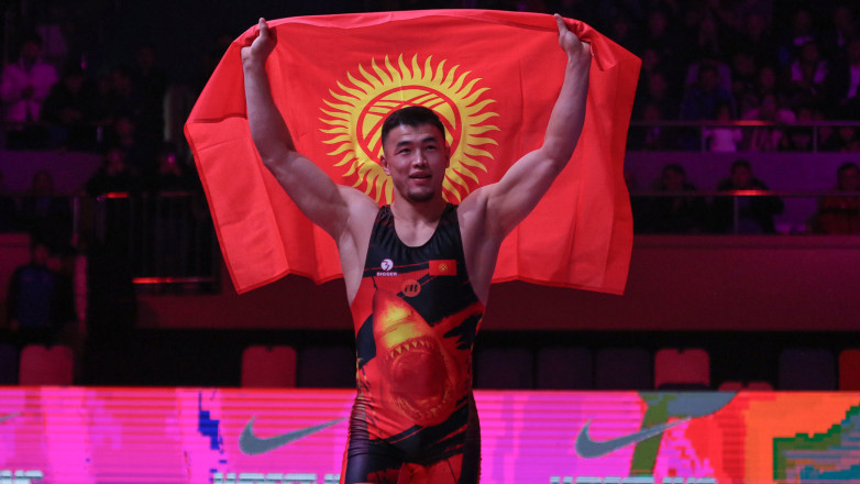 Акжол Махмудов выиграл золото Исламских игр