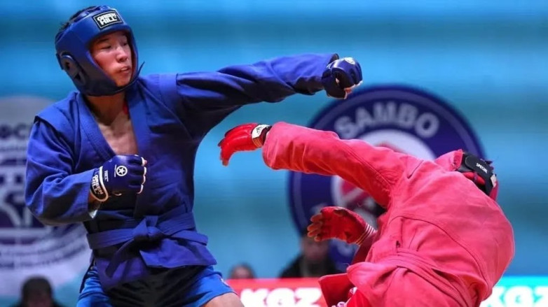 Даниэль Асеков — чемпион мира по боевому самбо