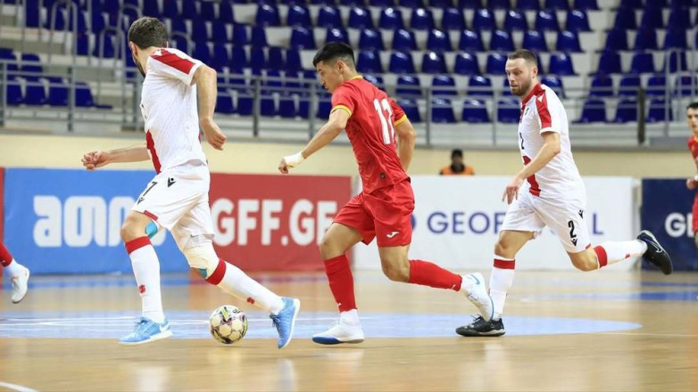 Кыргызстан сыграет с Испании и Португалией