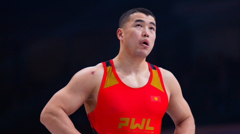 Акжол Махмудов потерпел первое поражение в PWL