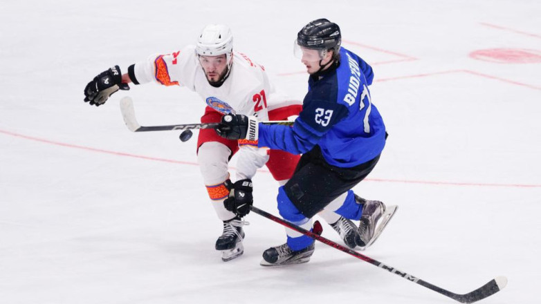 Хоккеисты из Кыргызстана с победы стартовали на открытом чемпионате Узбекистана