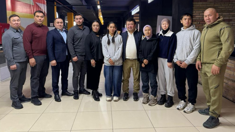 Парадзюдоистам вручили денежные премии, тренеру подарили машину