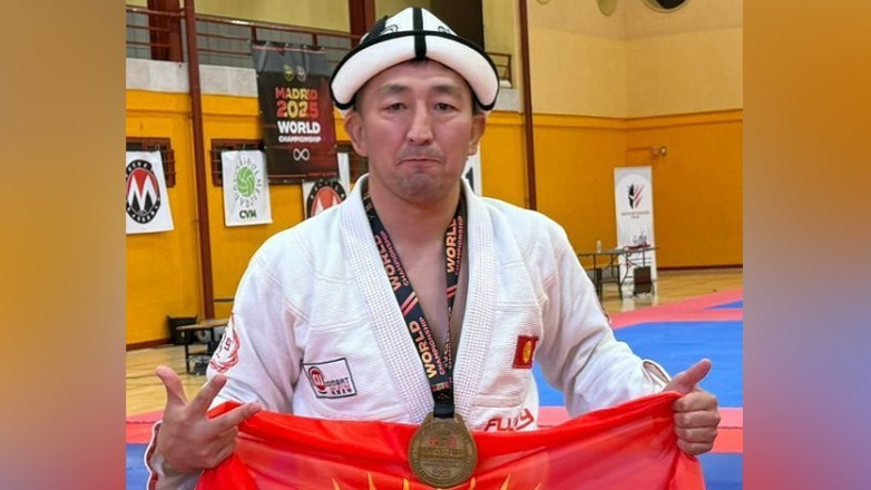 Кыргызстанец в третий раз подряд выиграл чемпионат мира