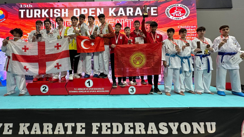 Каратисты из Кыргызстана взяли 3 медали на турнире в Турции