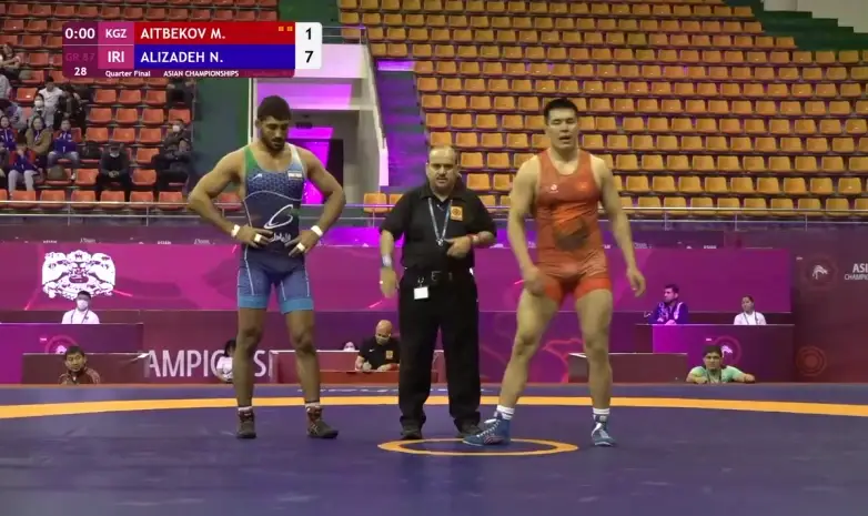 Кыргызстанец против двух чемпионов мира из Грузии в спарринге. ВИДЕО