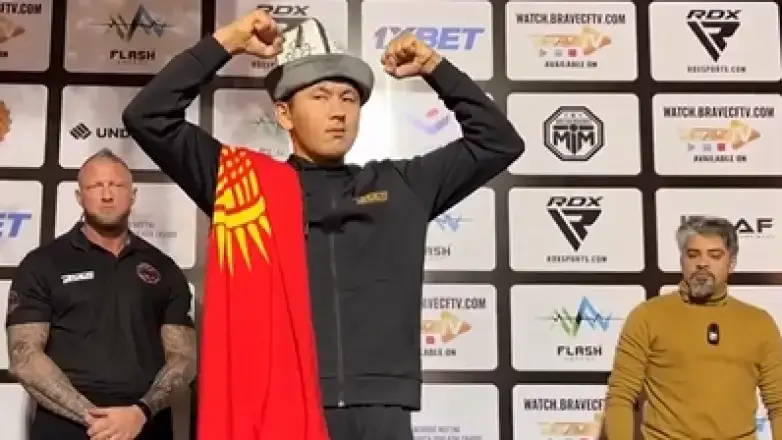 Сегодня кыргызстанцы будут драться на турнире в Бухаре. Файткард