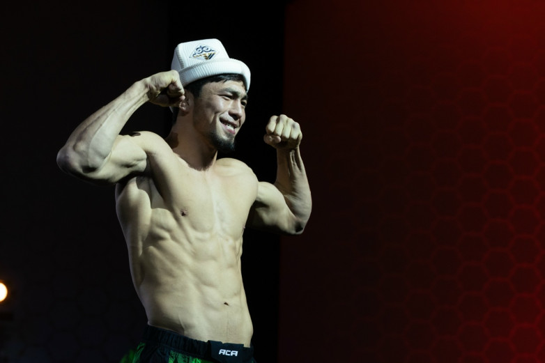 Кыргызстанский боец обратился к президенту страны после победы на ACA 197. ВИДЕО