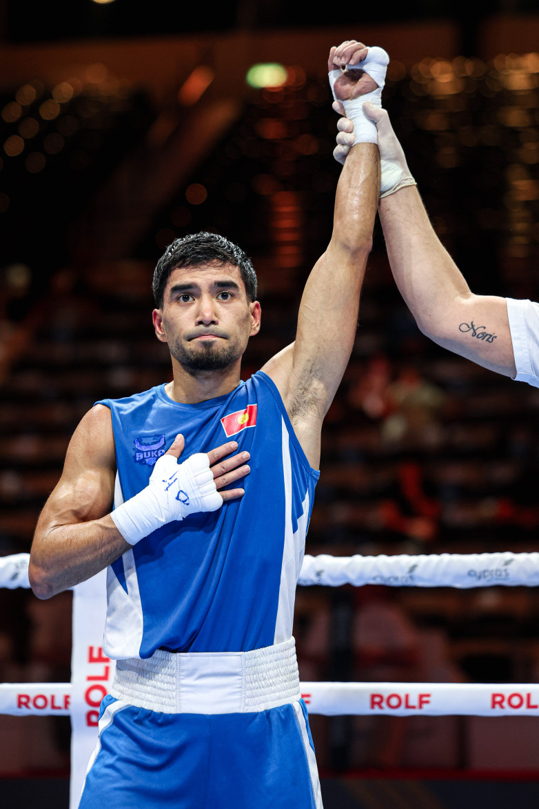 Все кыргызстанцы выиграли свои первые бои на чемпионате мира в ОАЭ. Результаты