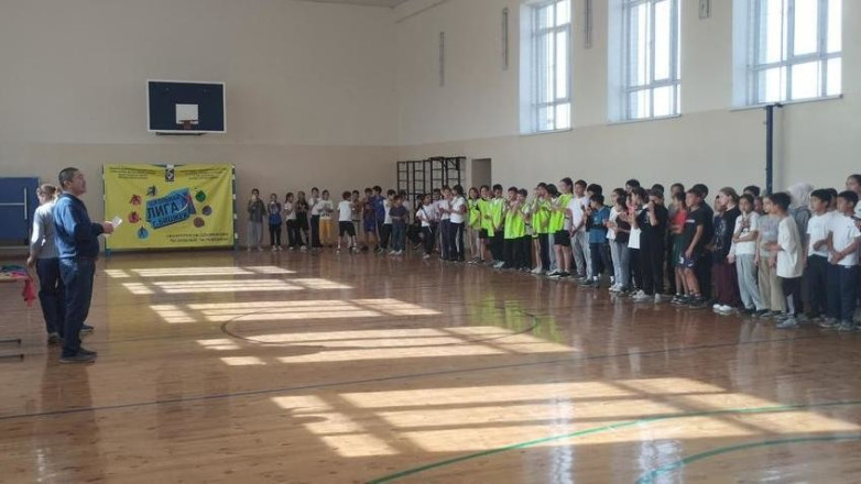 В 2025 году в проекте «Школьная лига» участвовали 2030 команд, призовой фонд составил 8,5 млн сомов