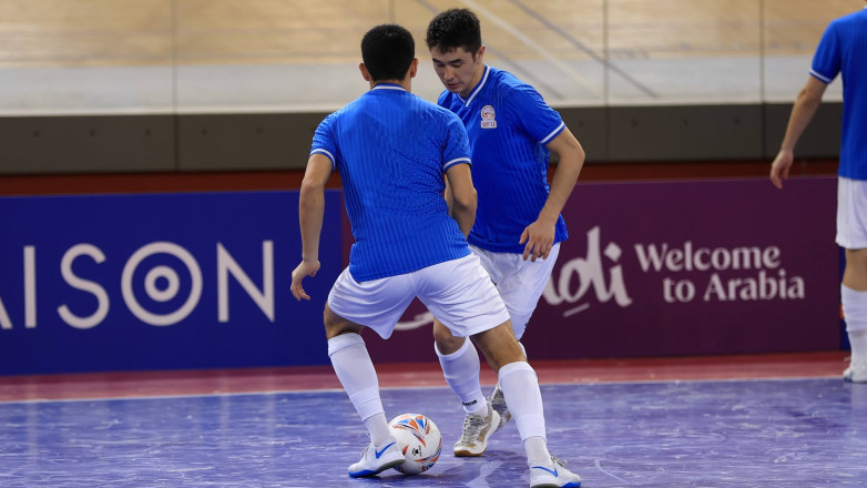 Кубок Азии: предматчевая тренировка сборной Кыргызстана перед матчем с Кореей. ФОТО