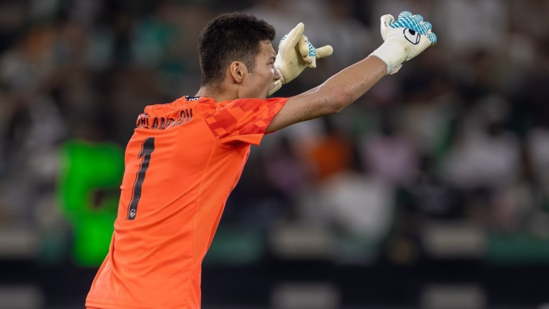 Капитан сборной Кыргызстана бурно отреагировал на отраженный пенальти Курманбеком Нурланбековым. ВИДЕО