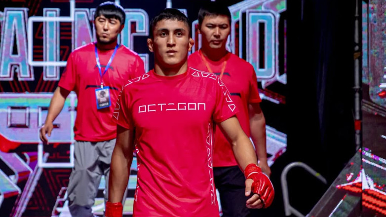 Боец из Кыргызстана одержал победу на турнире в США