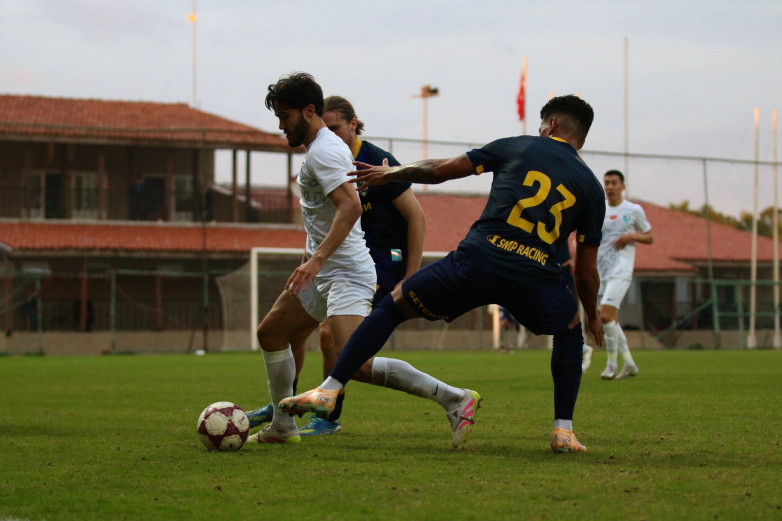 Чемпион Премьер-Лиги сегодня проведет еще один матч на сборах в Турции